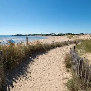 Duplex Bord De Confort Avec Terrasse Et Parking, à Pied Par Groom , Guidel France